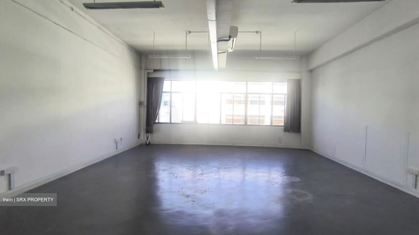 Sin Cheong Building (D20), Factory #585397721
